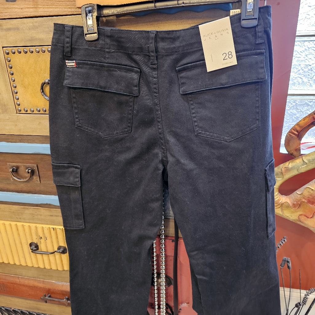 Bnwt Alice Olivia Cargo Black Pants With Ski Legs